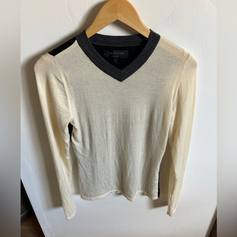 Rag & Bone V-Neck Cashmere Sweater